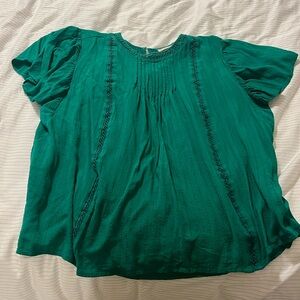 Knox Rose green top. Size L.